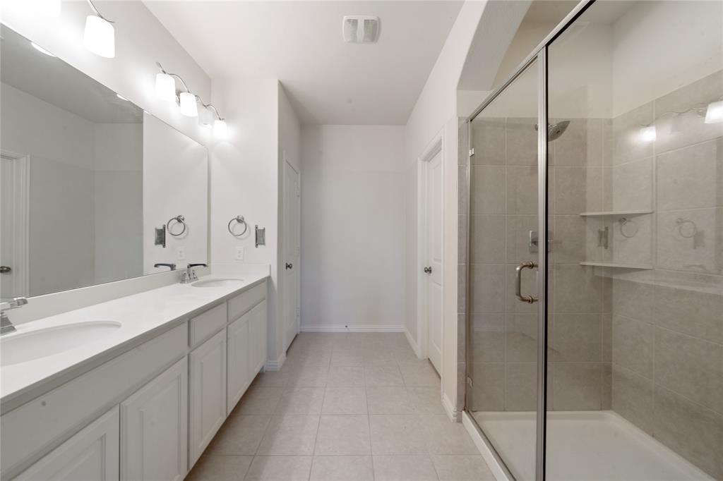 Viridian Village 1e-2 - Residential Lease