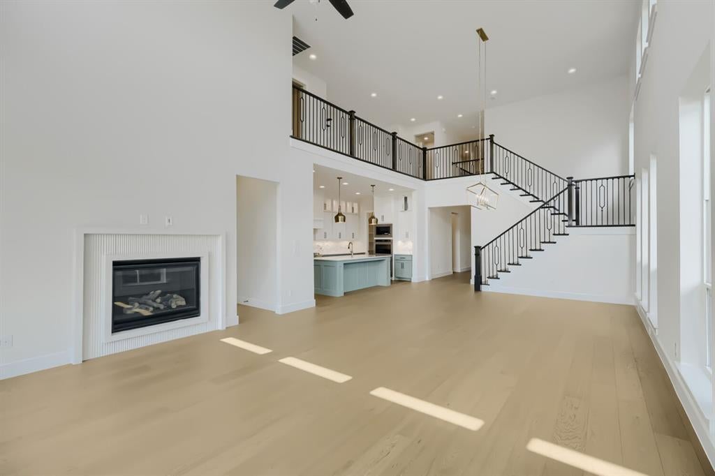 950 Heatherbrook Drive