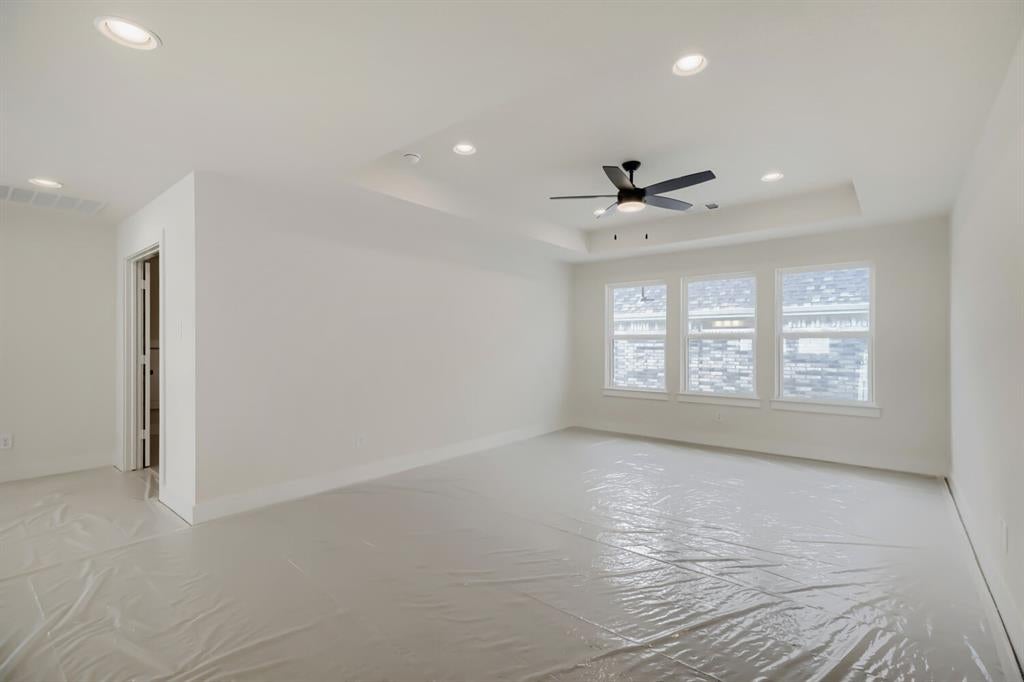 950 Heatherbrook Drive