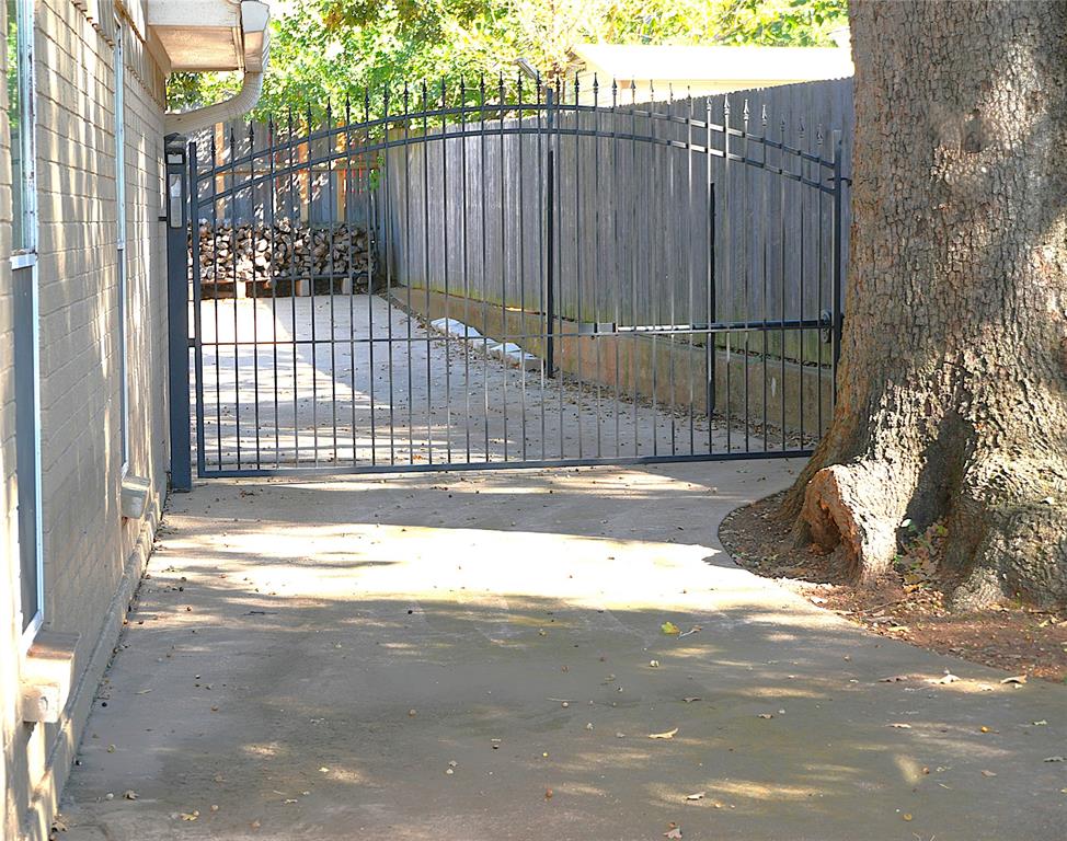 Turf Club Estates Add - Residential