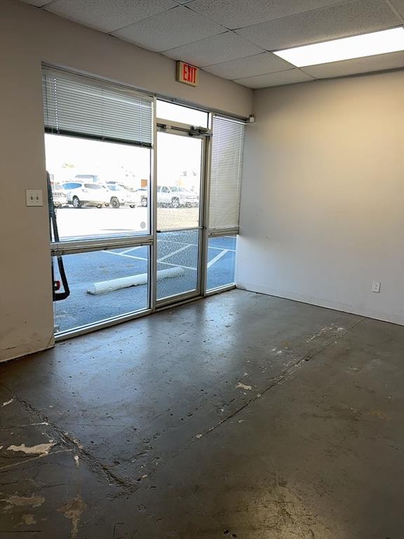 GARVON-DALLAS 3 - Commercial Lease