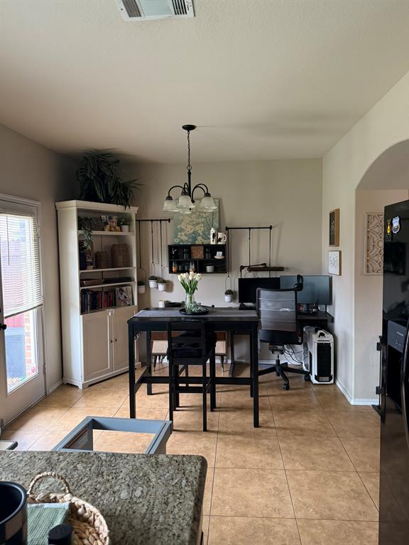 5001-5003 Sanger Circle Drive