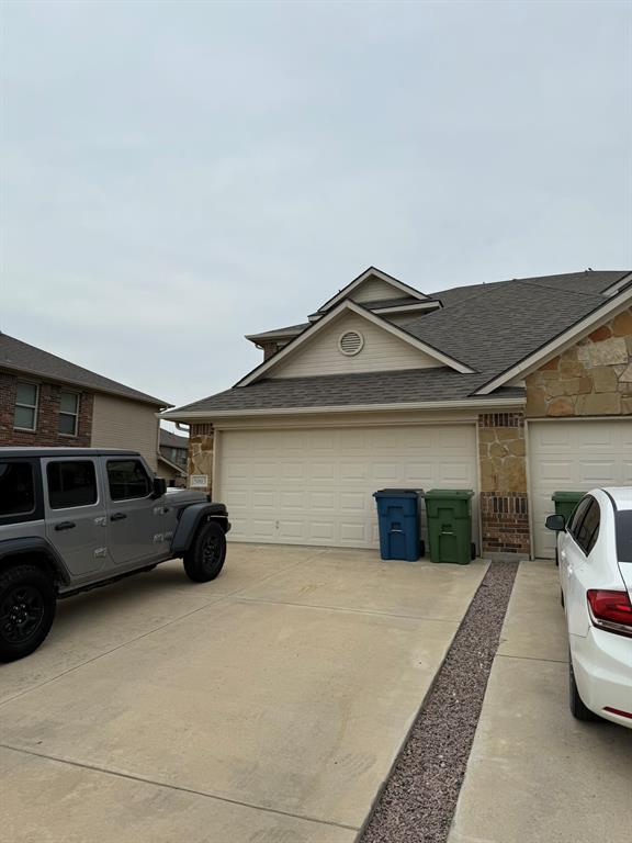 5001-5003 Sanger Circle Drive