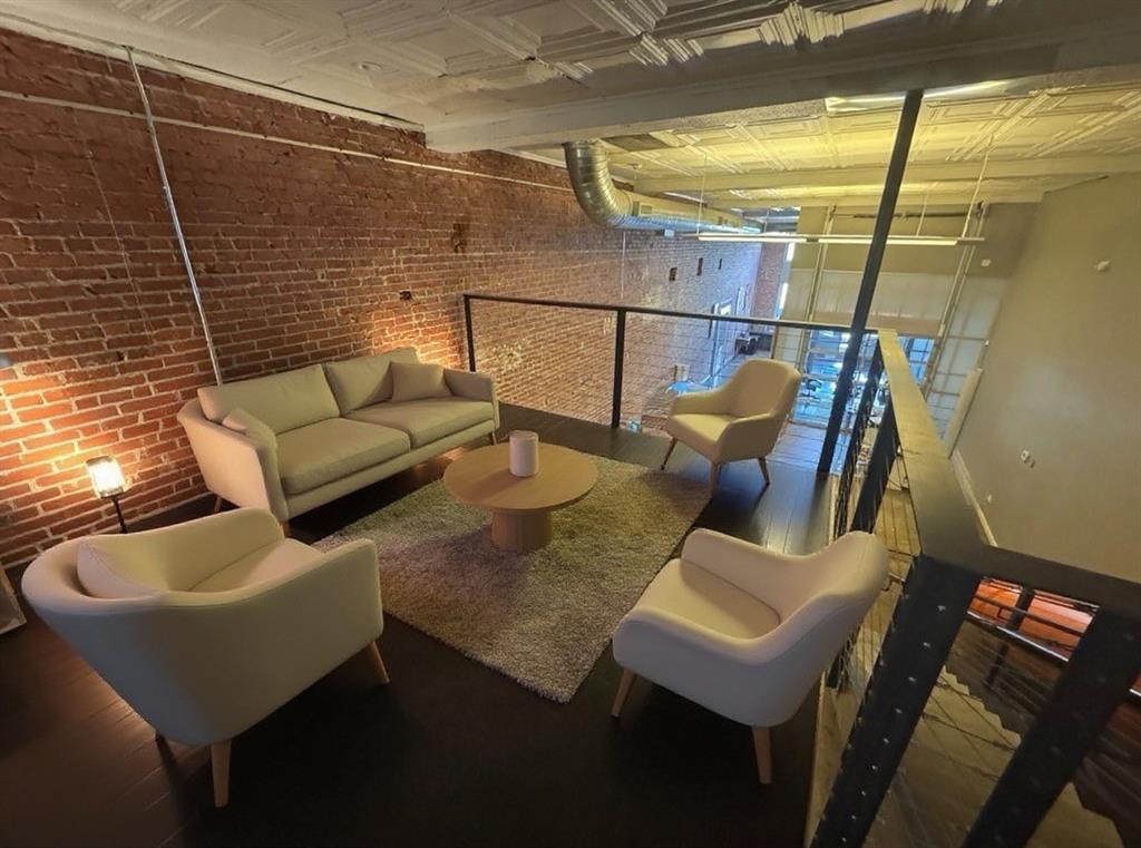 WILLIAMS & NEFF SUB. - Commercial Lease