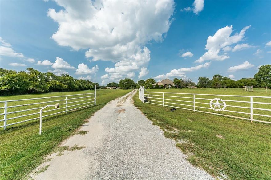 Rare and Beautiful Ranch style move-in ready and refurbished home on an approx 9  acres landscape, Resort style pool and a 1 acre pond with fishing pier.  More than 735'(approx)  of frontage on Prosper Trails. Gated property. Property has fencing for the housing (approx 1.63 ac) and rest Pasture Lands. The home is in the middle of prosper yet surrounded by serene and beautiful golf courses (very close to Gentle Creek Golf Course) and ranch homes. You will miss this if you don't see the home.