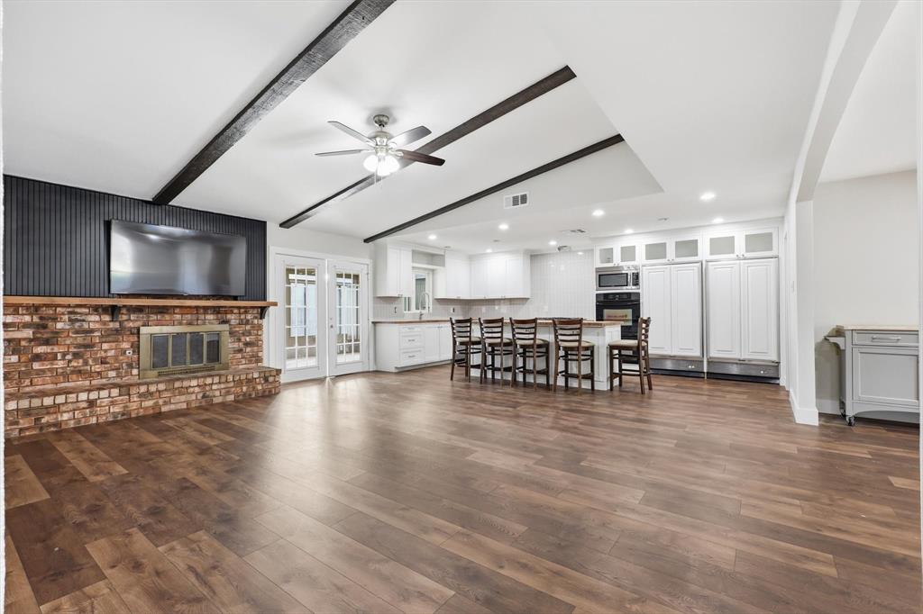 White Rock Village 02 - Residential