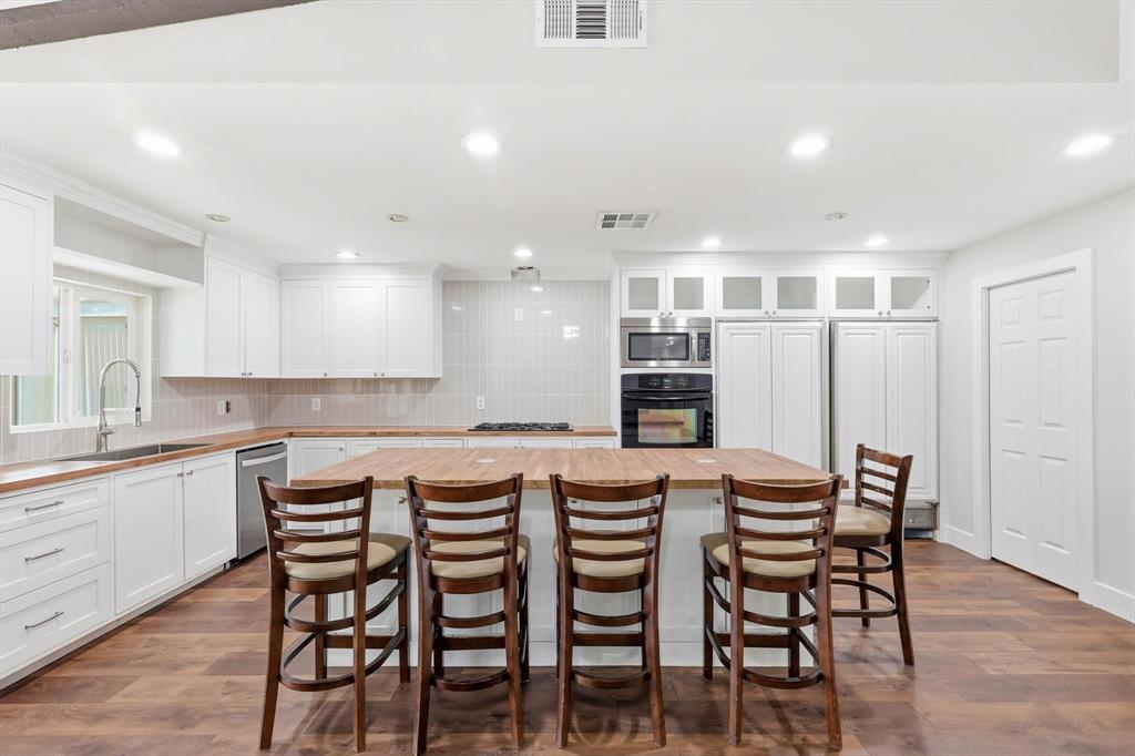 White Rock Village 02 - Residential