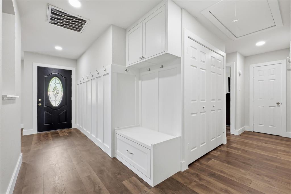 3304 Bellingham Court