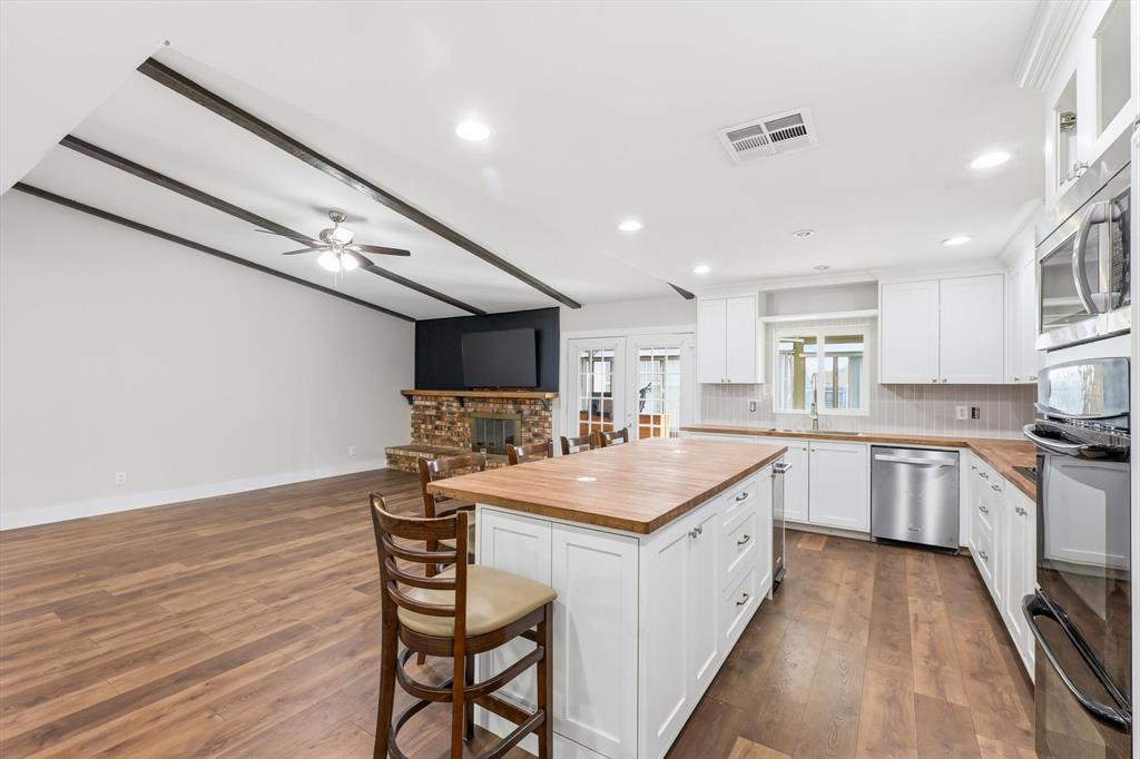 White Rock Village 02 - Residential