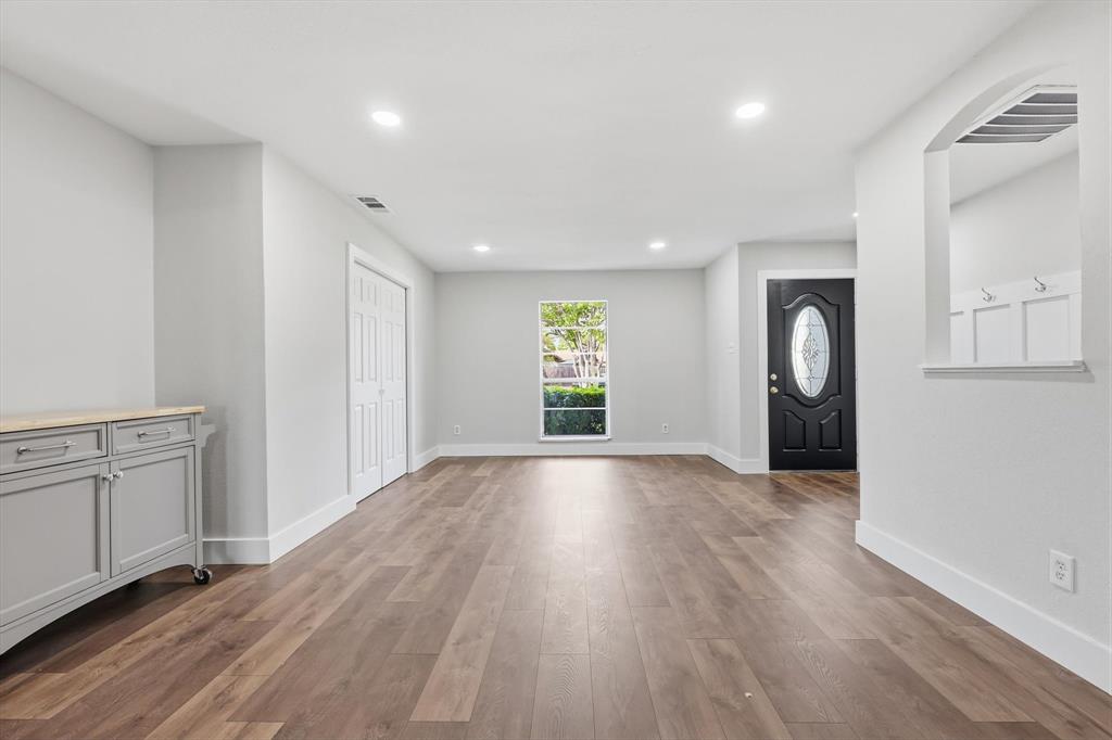 3304 Bellingham Court