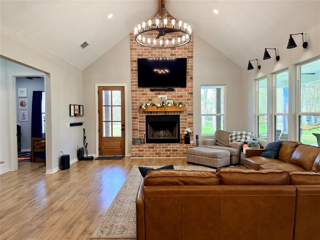Lake Oaks - Residential
