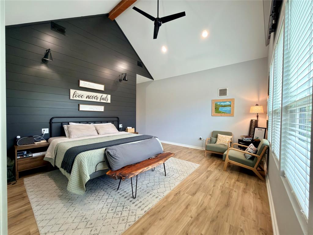 Lake Oaks - Residential