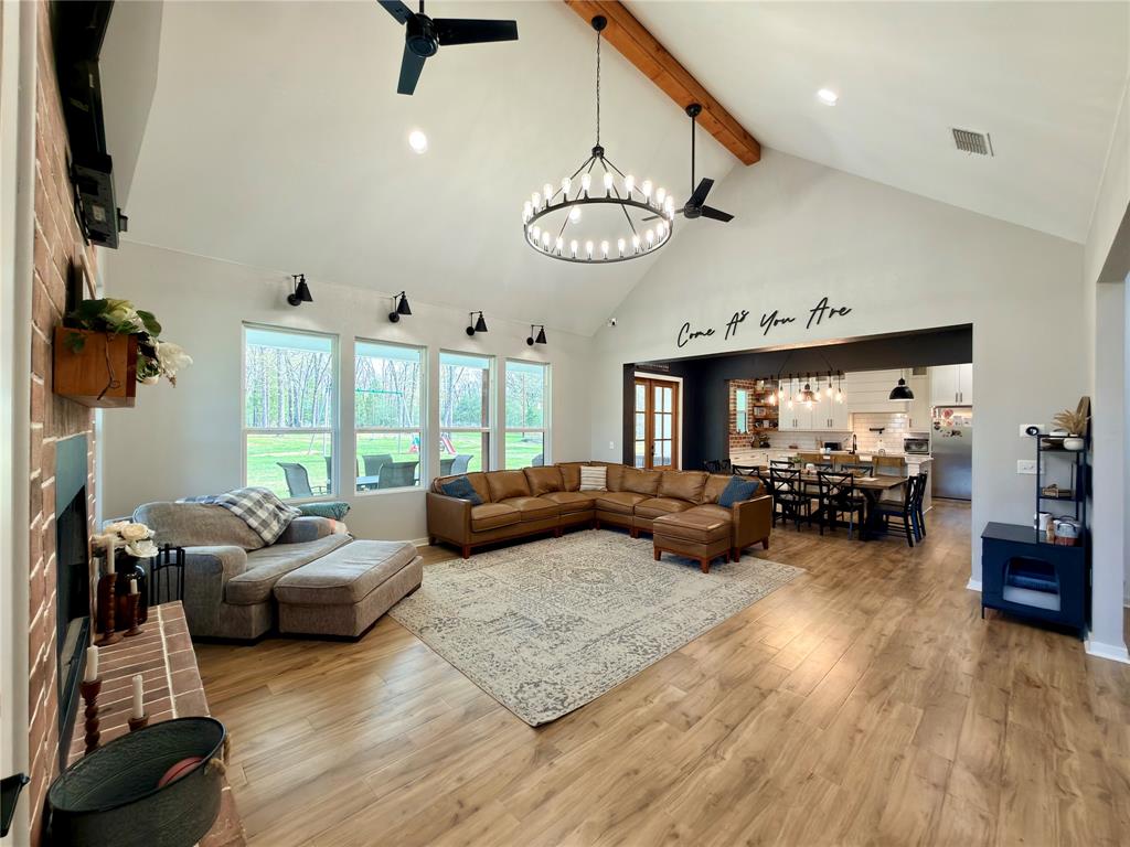 Lake Oaks - Residential