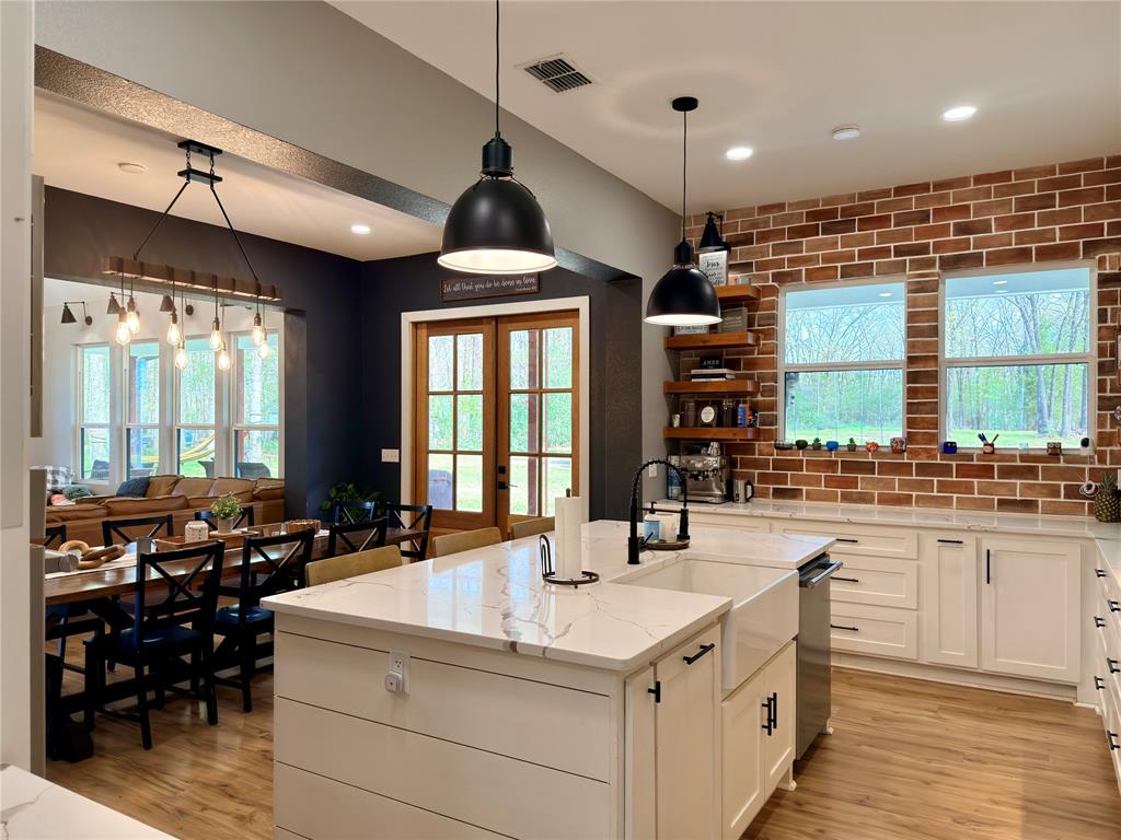 Lake Oaks - Residential
