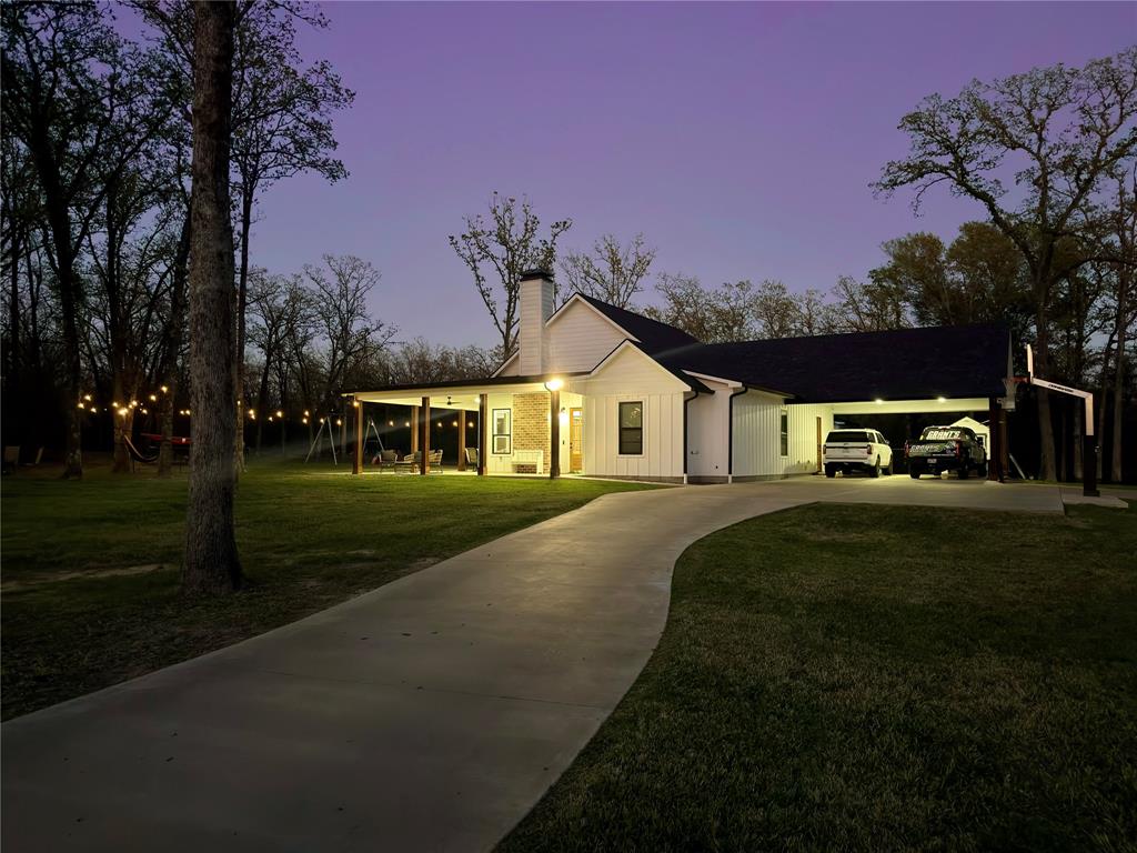Lake Oaks - Residential