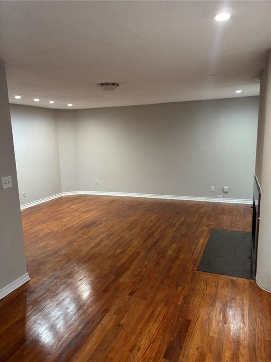 Fantastic 2-2 First floor Condo, pretty kitchen, granite counter tops, custom cabinets, recessed lighting, marble floors, spacious living room, hardwood floors, cozy marble surround fireplace, new window blinds thru out, fresh paint, full size washer and dryer closet inside unit, close to downtown, unit comes with one car assigned uncovered parking space, HOA is paid by landlord. move in ready!