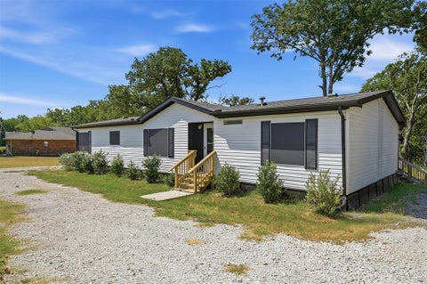 Photo of 305 Ridgecrest Road, Pottsboro, TX 75076 (MLS # 21354599)