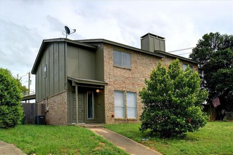 2239 Chase Court Dalworthington Gardens TX 76013