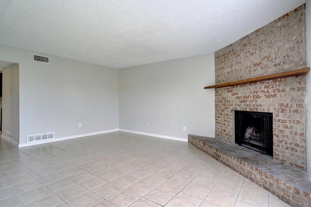 2239 Chase Court