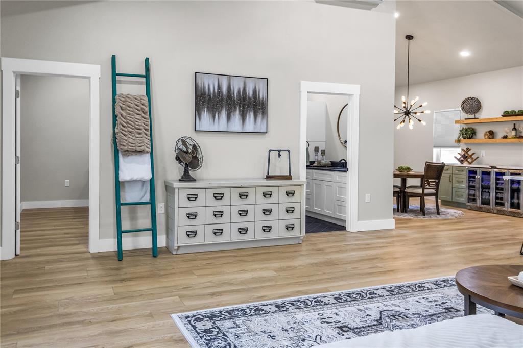 2019 N Lake Drive