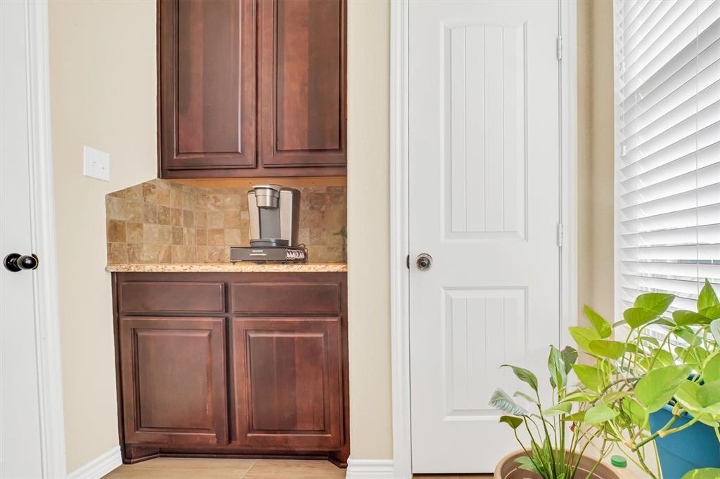 Colonial Acres - Residential