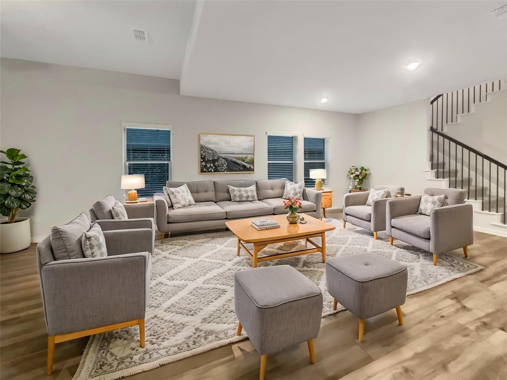 524 Fox Ridge Drive