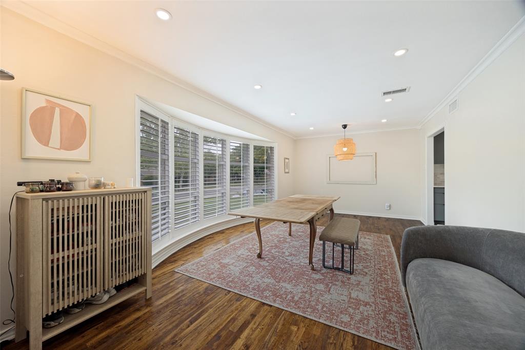 707 S Weatherred Drive