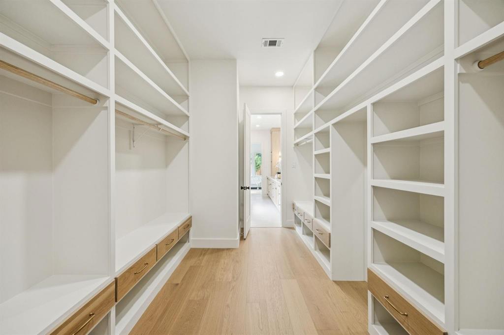 EDGEMONT PARK - Residential