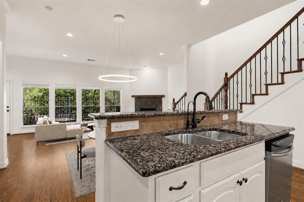 Villas At Ash Creek - Residential
