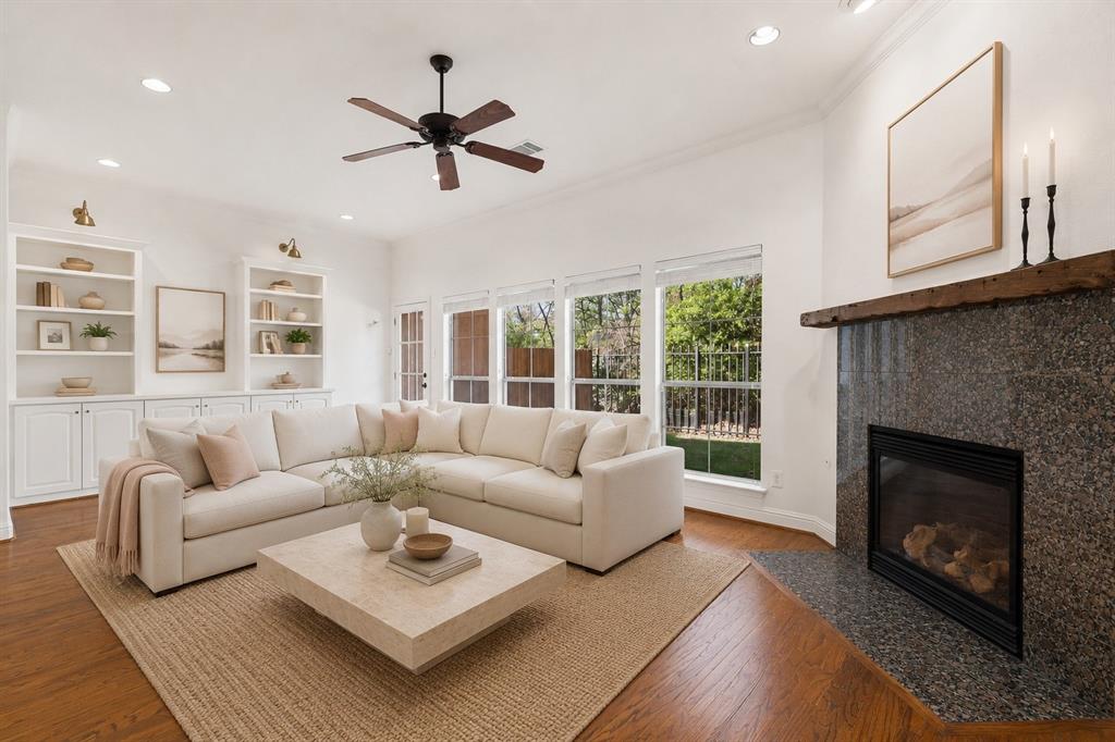 8813 Tudor Place
