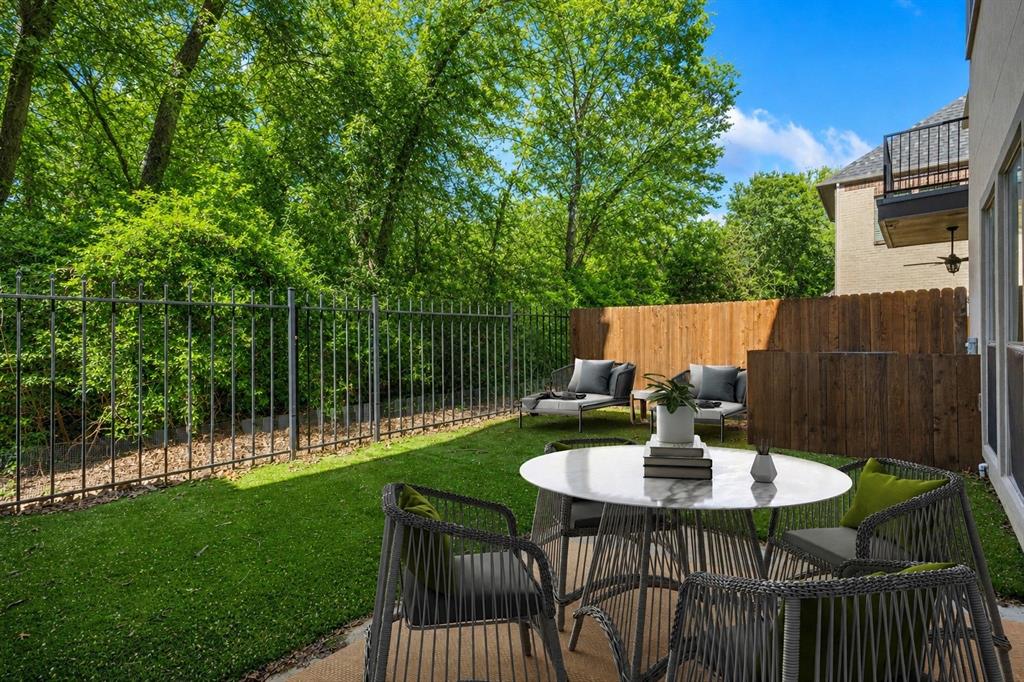 Villas At Ash Creek - Residential