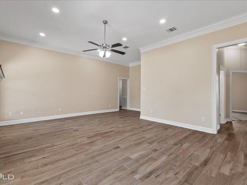 Norris Ferry Crossing - Residential