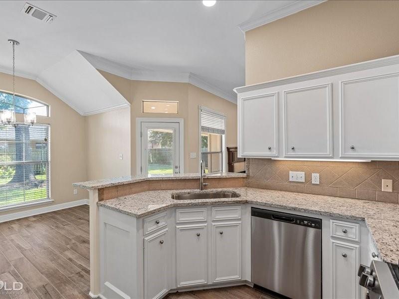 Norris Ferry Crossing - Residential