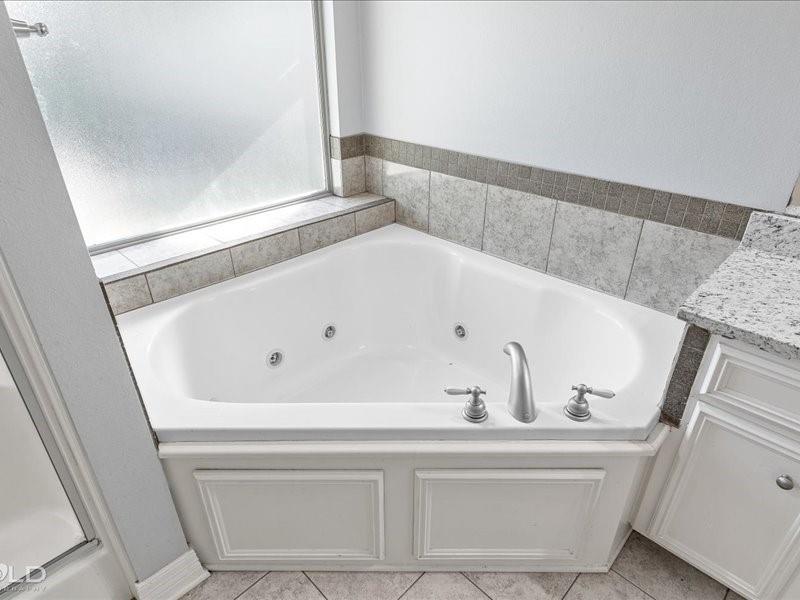 Norris Ferry Crossing - Residential