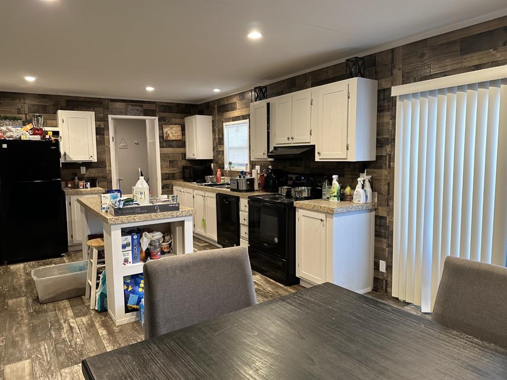 Photo 9 of 21 of 5719 Black Pine Circle house