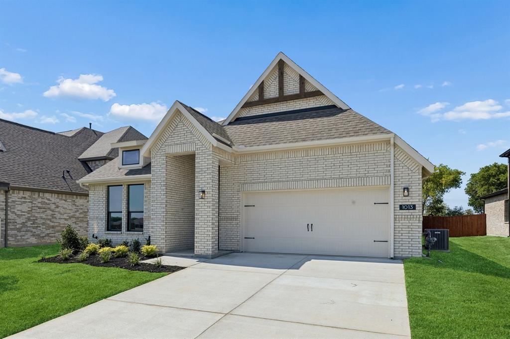 1013 Goldenrod Drive