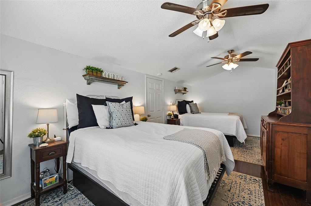 Chamberlain Arlington Heights 1st - Residential Lease