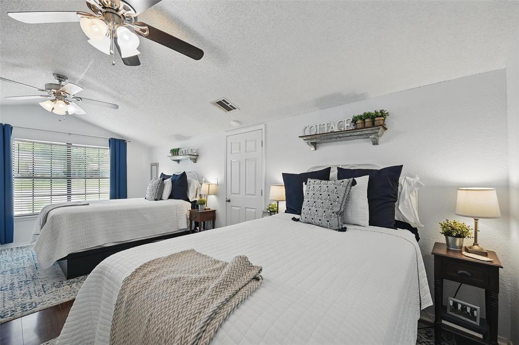 Chamberlain Arlington Heights 1st - Residential Lease