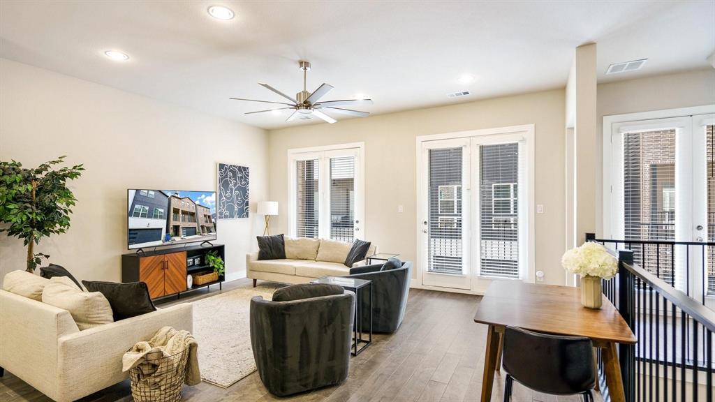 Soho Square Ph 1 - Residential