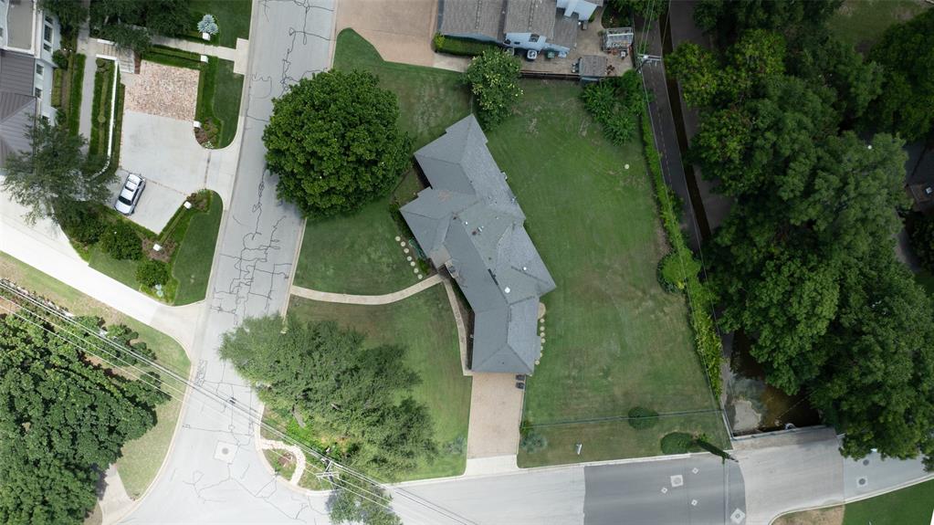 2600 Colonial Parkway