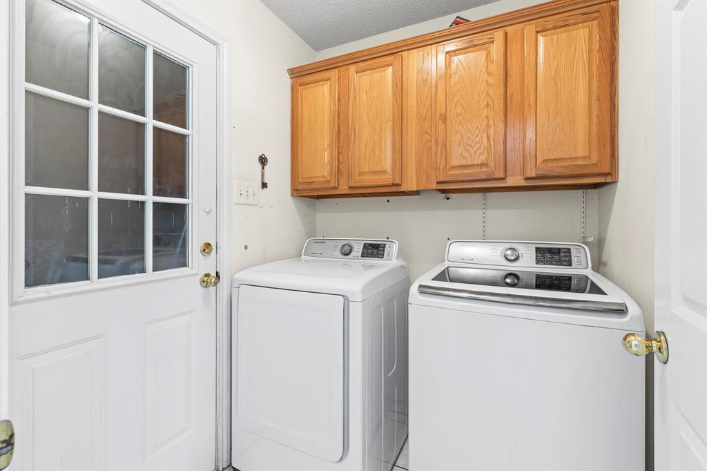 HIGHLANDS OF LINDALE - Residential