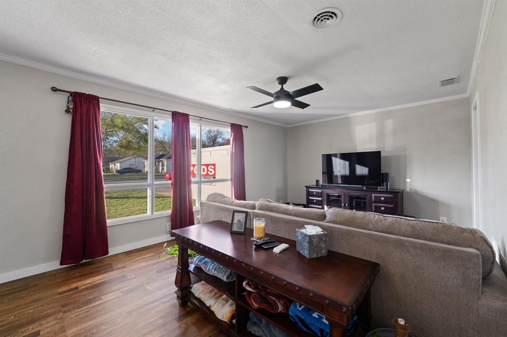 1116 Poindexter Avenue