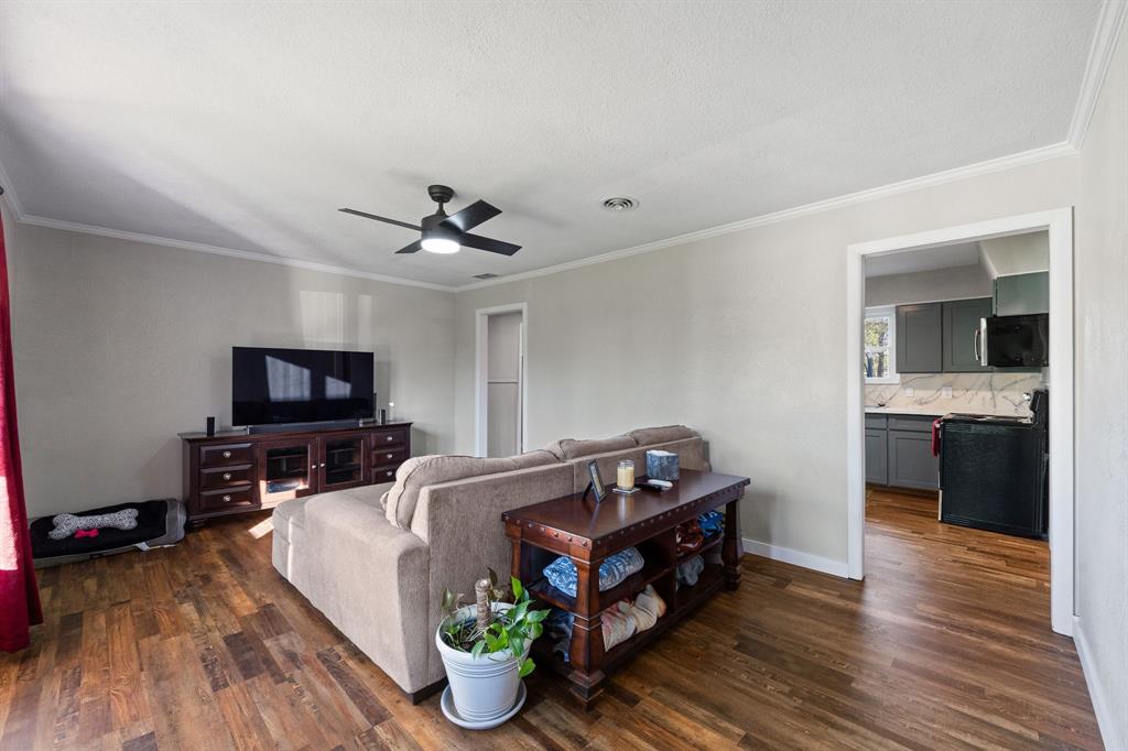 1116 Poindexter Avenue