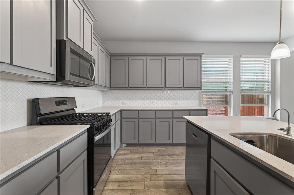 Trails Elizabeth Crk Ph 4 - Residential