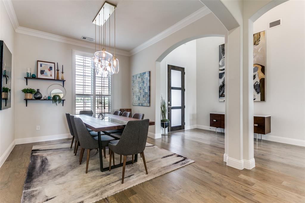 3327 Starling Drive