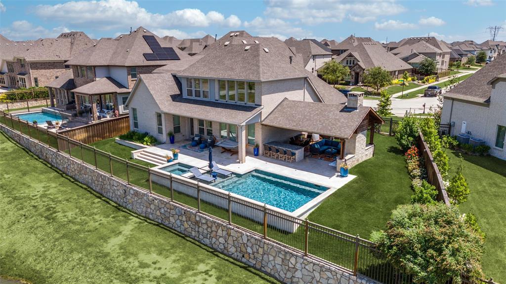 3327 Starling Drive