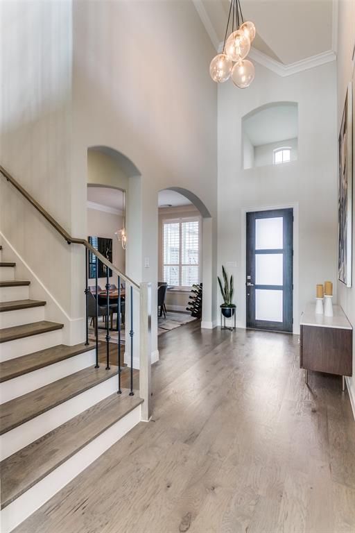 3327 Starling Drive