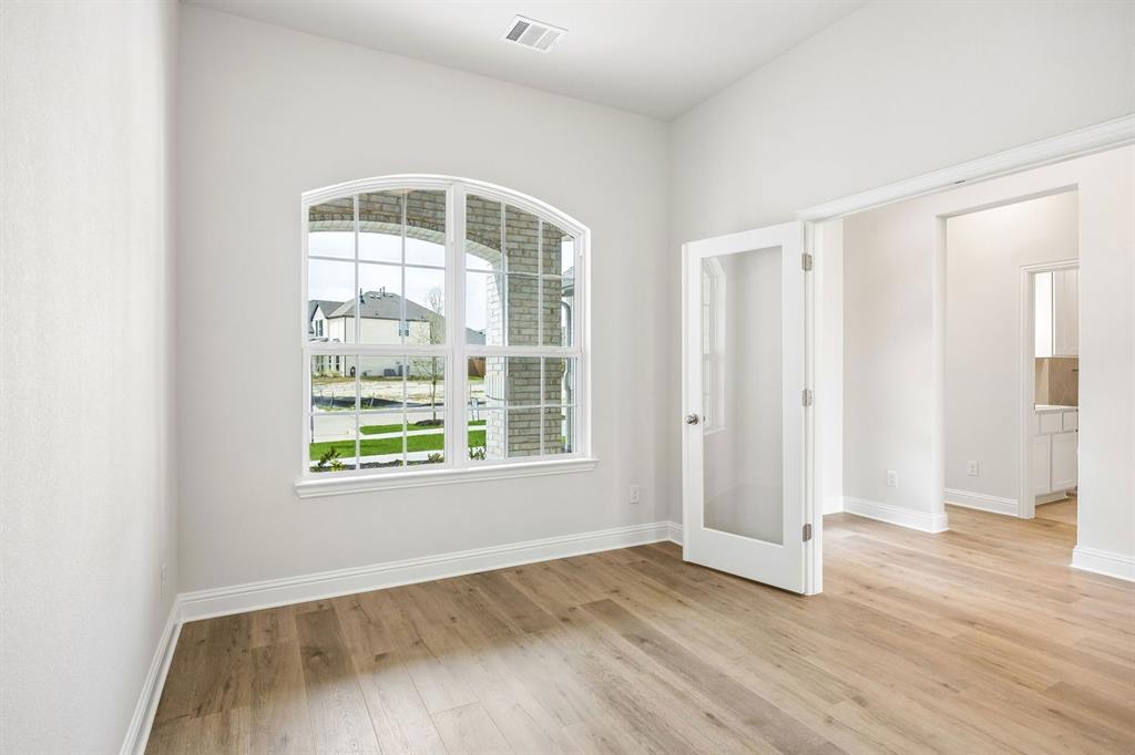685 Red Maple Road