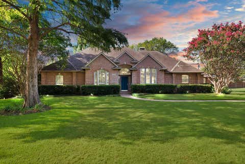 Photo of 165 E Dove Road, Southlake, TX 76092 (MLS # 21350090)