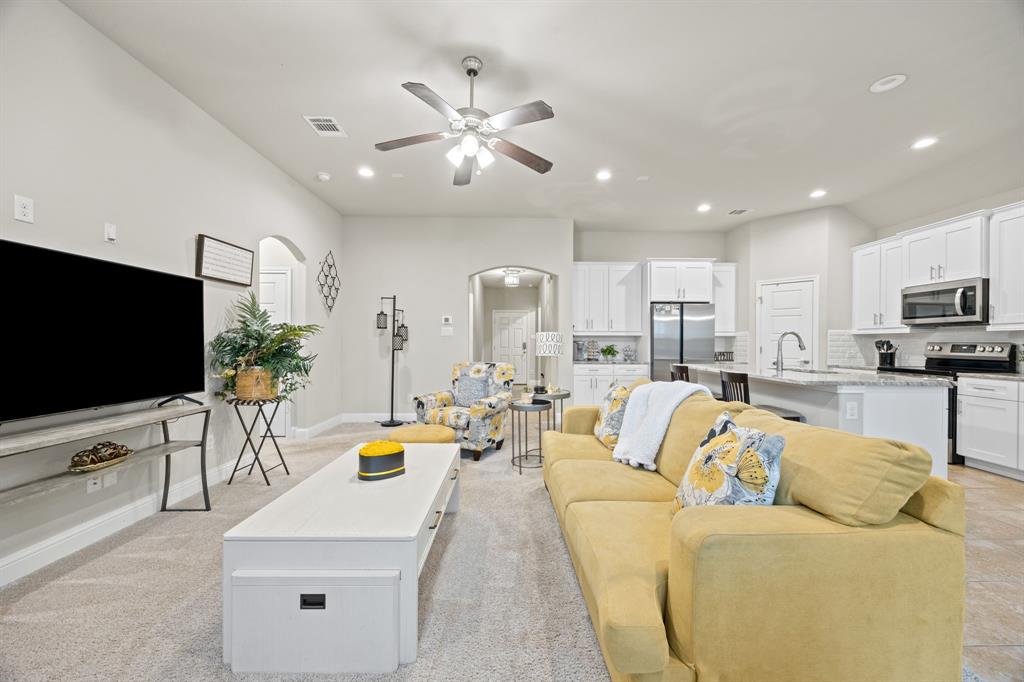 1404 Eagle Nest Drive